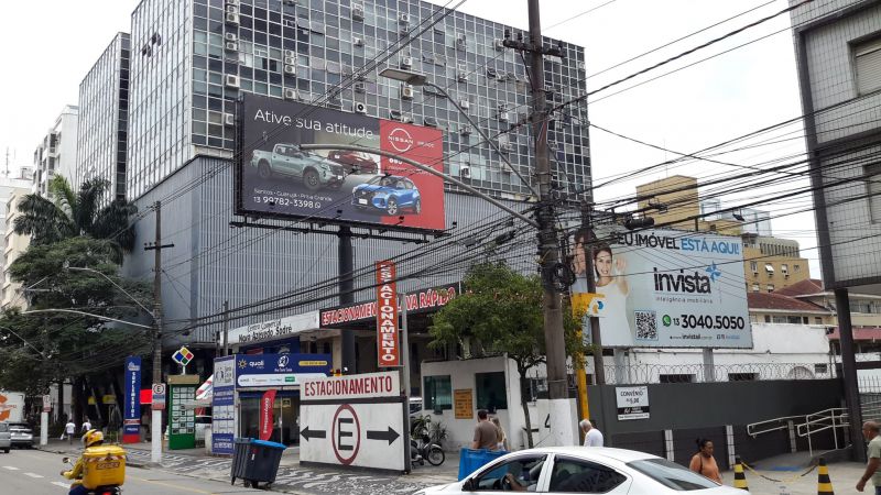 Painel no Gonzaga em Santos/SP (Ana Costa, sentido praia)